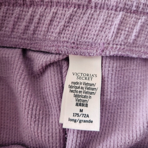 Victoria's Secret pajama set - Picture 3 of 6